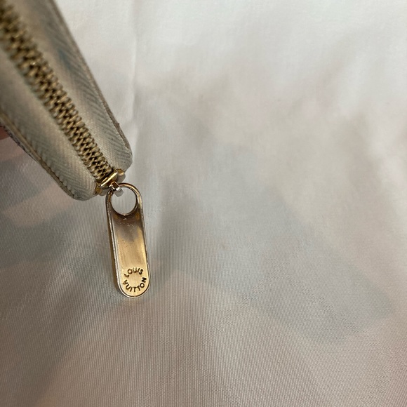 LOUIS VUITTON Damier Wallet 🔥🔥🔥 - Picture 5 of 6